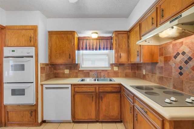 2015 Tanglelane Street, Richmond, TX 77469