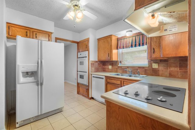 2015 Tanglelane Street, Richmond, TX 77469
