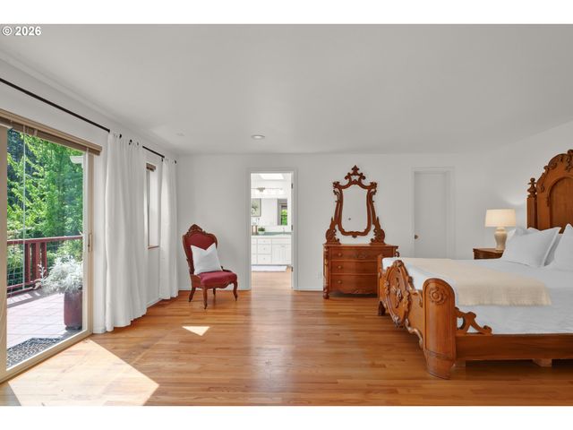 31338 FOX HOLLOW Rd, Eugene, OR 97405