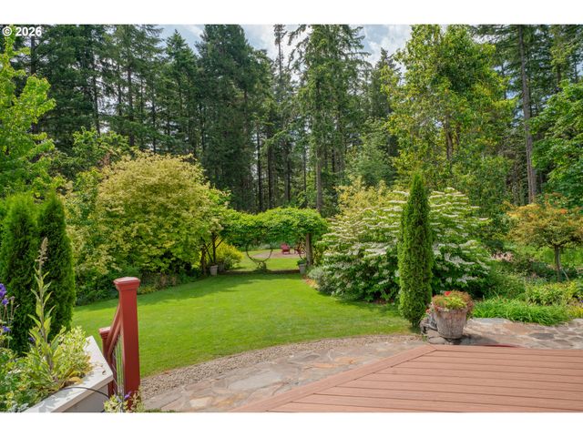 31338 FOX HOLLOW Rd, Eugene, OR 97405