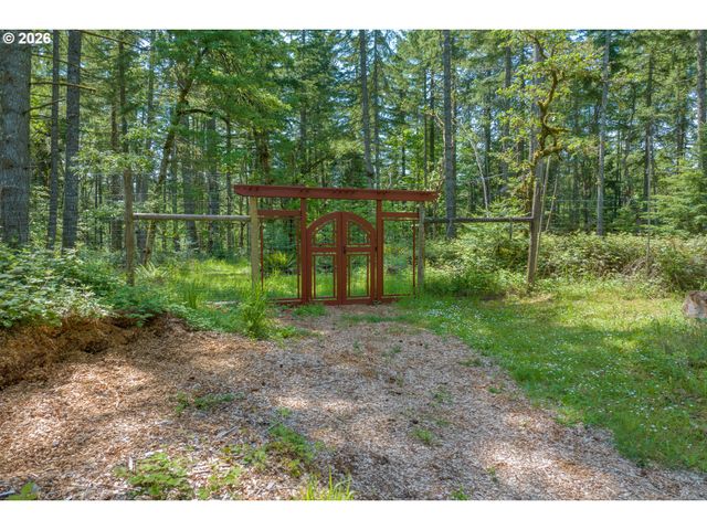 31338 FOX HOLLOW Rd, Eugene, OR 97405