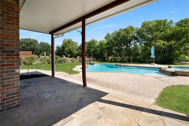 112 Dunford Drive, Heath, TX 75032
