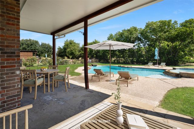 112 Dunford Drive, Heath, TX 75032