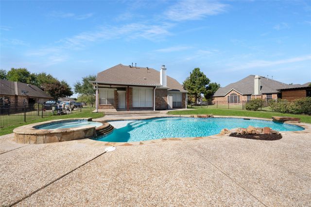 112 Dunford Drive, Heath, TX 75032