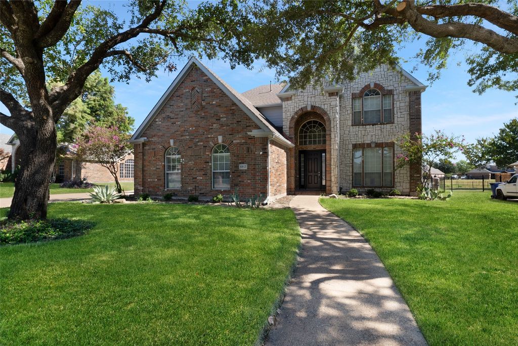 112 Dunford Drive, Heath, TX 75032