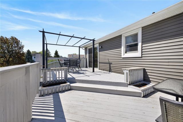 5785 Clover Meadow Lane, Farmington, NY 14425