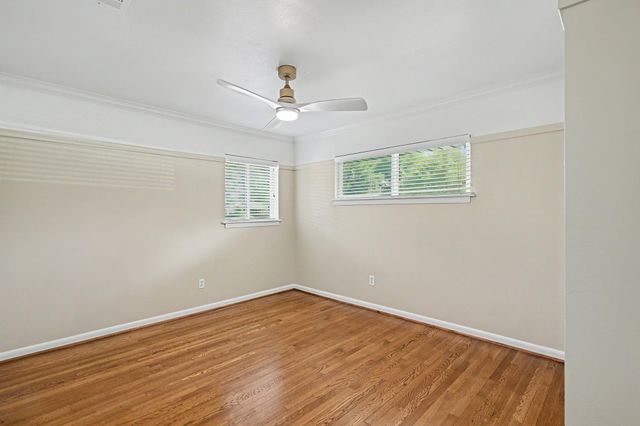 5322 Creekbend Drive, Houston, TX 77096