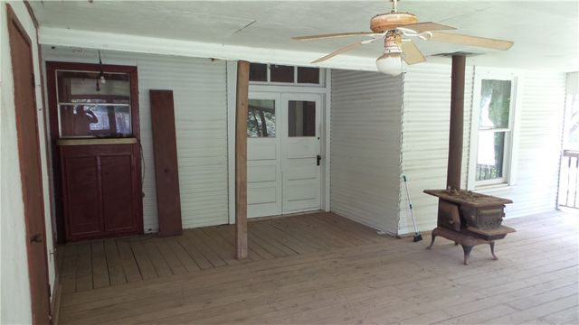 400 South Main Street, Caldwell, TX 77836
