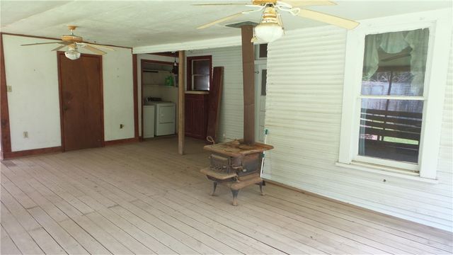 400 South Main Street, Caldwell, TX 77836