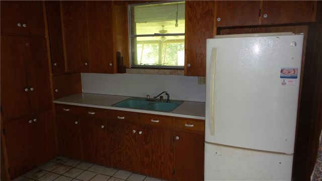 400 South Main Street, Caldwell, TX 77836