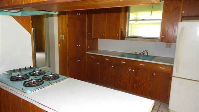 400 South Main Street, Caldwell, TX 77836