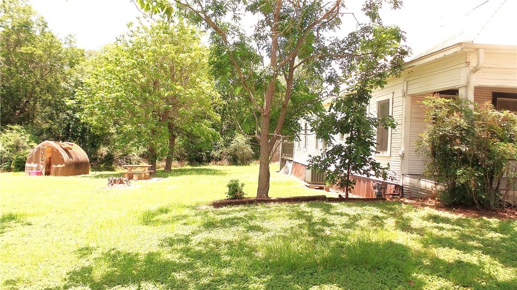 400 South Main Street, Caldwell, TX 77836 — photo 3