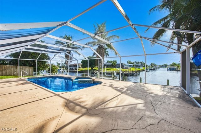1712 SE 28th ST, Cape Coral, FL 33904
