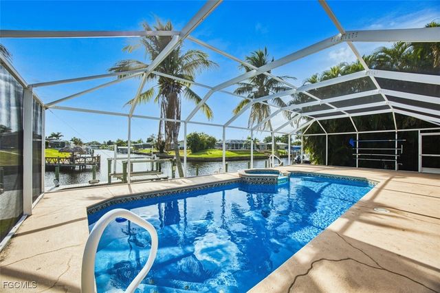 1712 SE 28th ST, Cape Coral, FL 33904