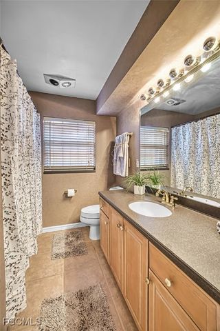 1712 SE 28th ST, Cape Coral, FL 33904