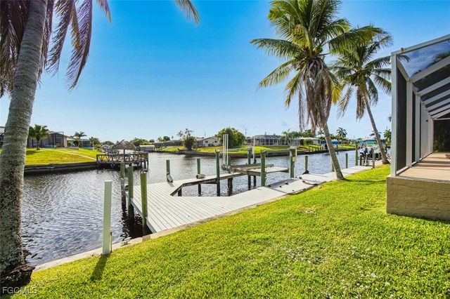 1712 SE 28th ST, Cape Coral, FL 33904