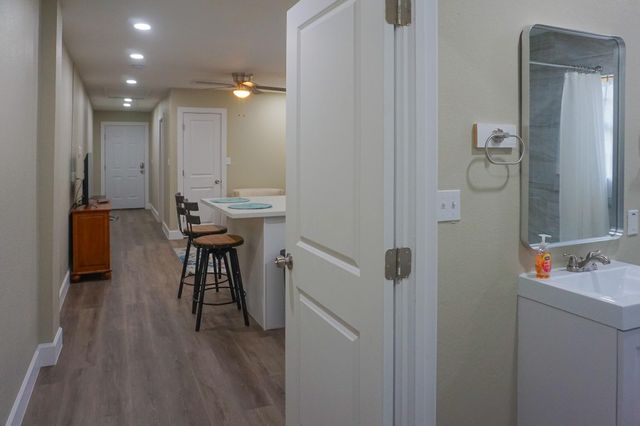 3703 Market Street 2, Houston, TX 77020