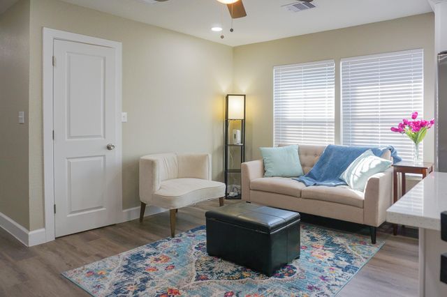 3703 Market Street 2, Houston, TX 77020