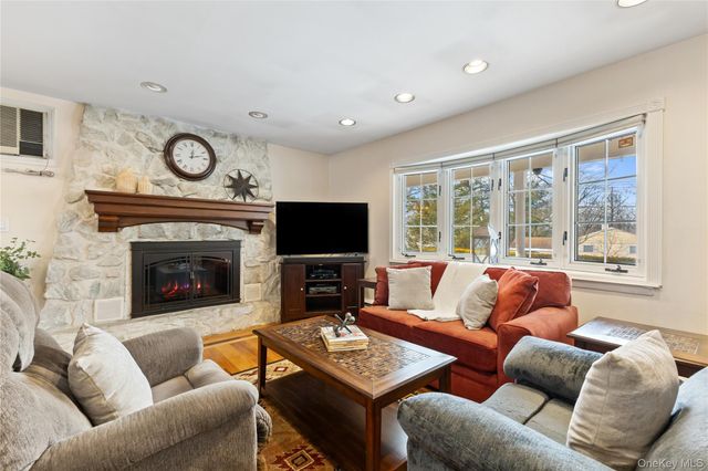 800 Terrace Place, Cortlandt Manor, NY 10567