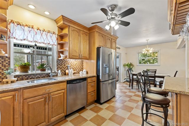 800 Terrace Place, Cortlandt Manor, NY 10567