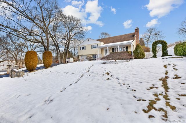 800 Terrace Place, Cortlandt Manor, NY 10567