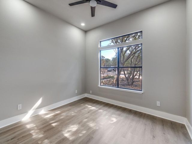 4 Senisa ST, Wimberley, TX 78676