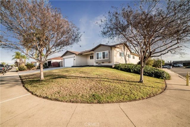 5555 Caroline Street, Montclair, CA 91763