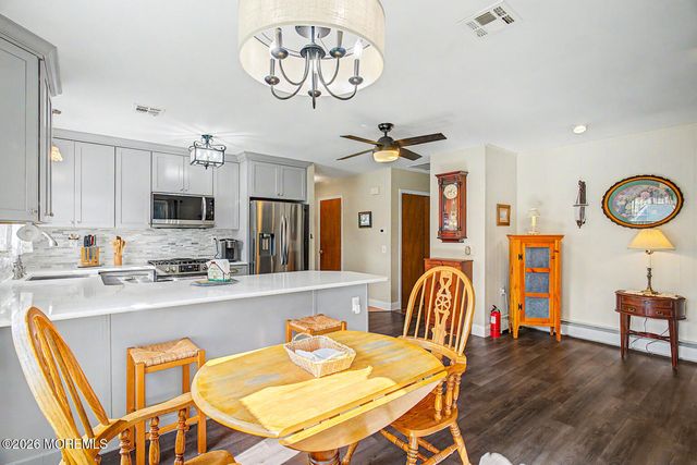 6 Pala Street, Toms River, NJ 08757