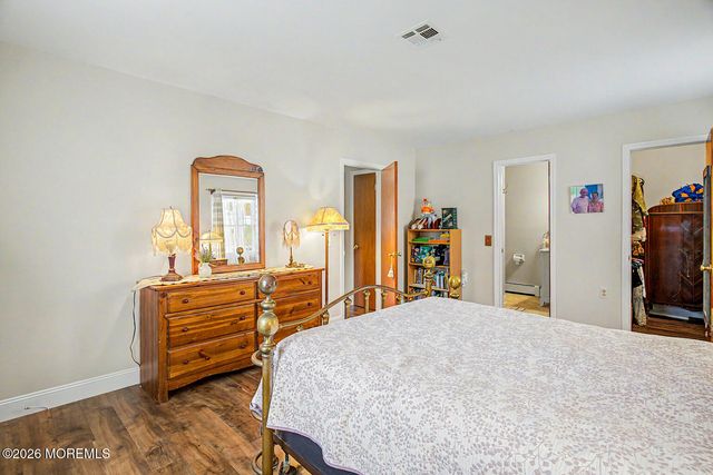 6 Pala Street, Toms River, NJ 08757
