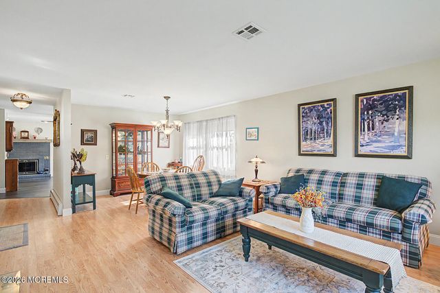 6 Pala Street, Toms River, NJ 08757
