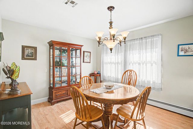 6 Pala Street, Toms River, NJ 08757
