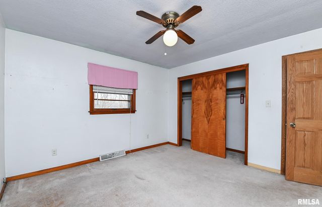 8109 S MCCUMBER Road, Peoria, IL 61607