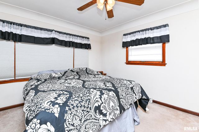 8109 S MCCUMBER Road, Peoria, IL 61607