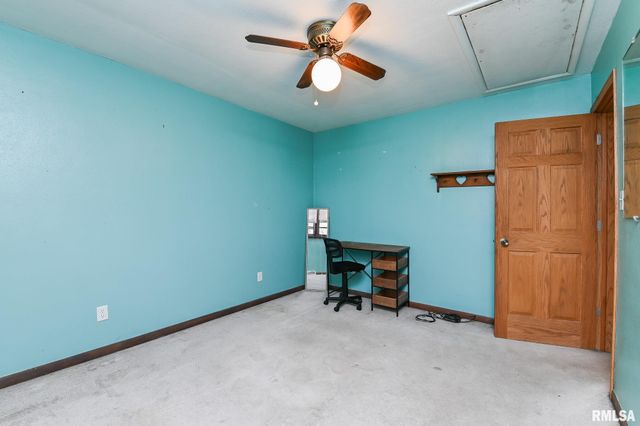 8109 S MCCUMBER Road, Peoria, IL 61607