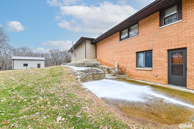 8109 S MCCUMBER Road, Peoria, IL 61607