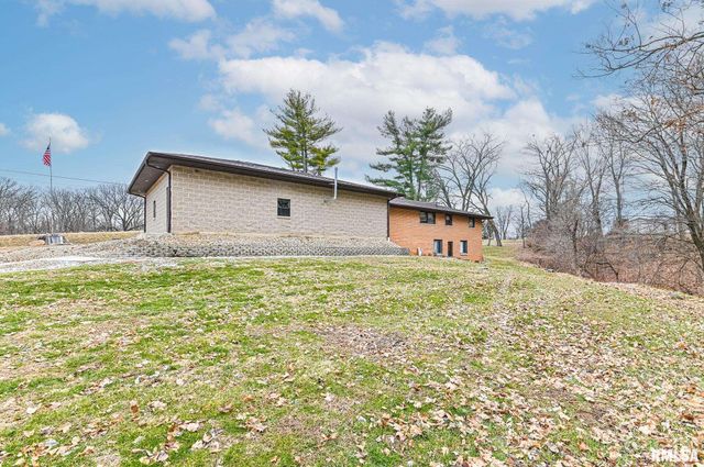 8109 S MCCUMBER Road, Peoria, IL 61607