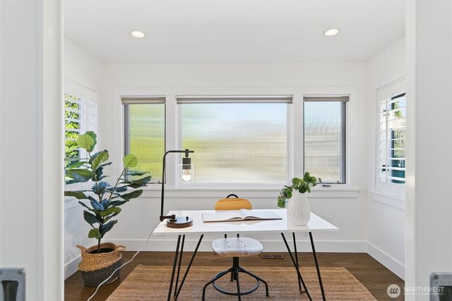 1204 6th Street W, Kirkland, WA 98033