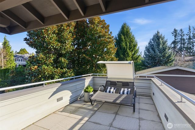 1204 6th Street W, Kirkland, WA 98033