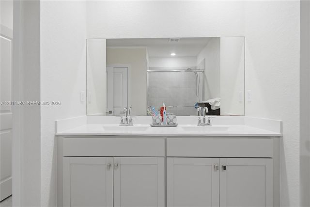 439 NE 6th Pl, Florida City, FL 33034