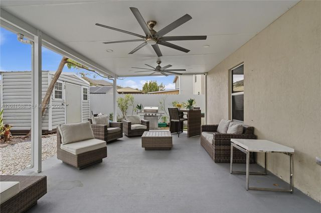 439 NE 6th Pl, Florida City, FL 33034