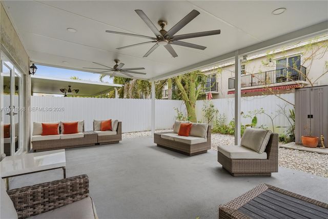 439 NE 6th Pl, Florida City, FL 33034