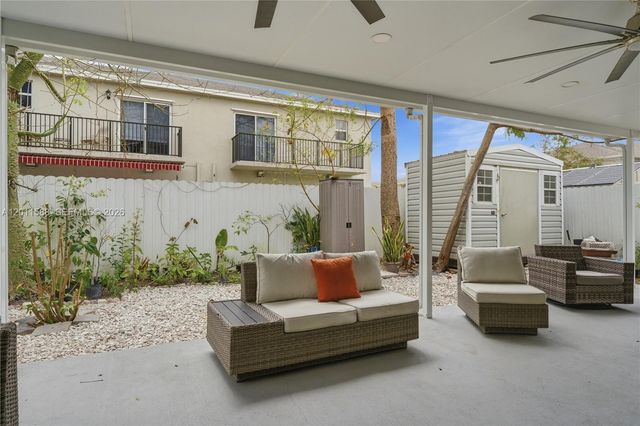 439 NE 6th Pl, Florida City, FL 33034