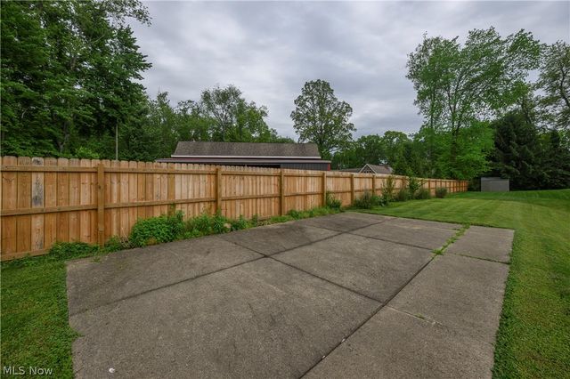 1150 Rolena Circle NW, Canton, OH 44708