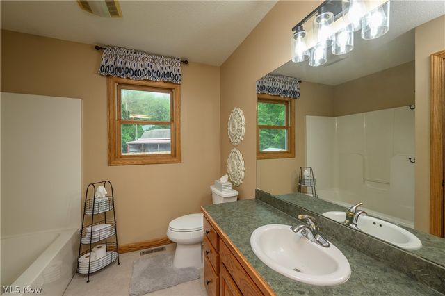 1150 Rolena Circle NW, Canton, OH 44708