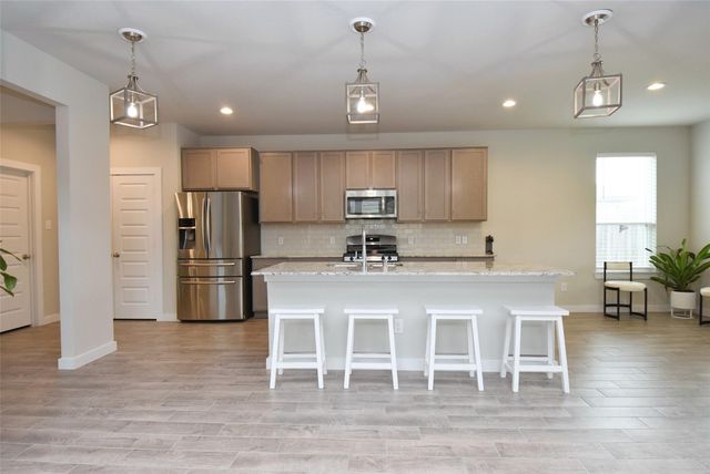 308 Spruce Oak Lane, Waller, TX 77484