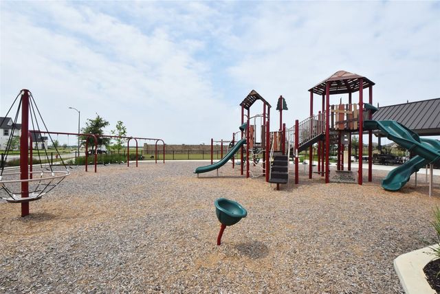 308 Spruce Oak Lane, Waller, TX 77484