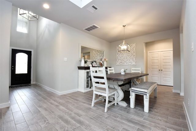 308 Spruce Oak Lane, Waller, TX 77484