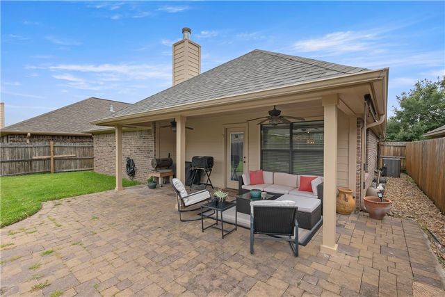 4202 Carnes Court S, College Station, TX 77845