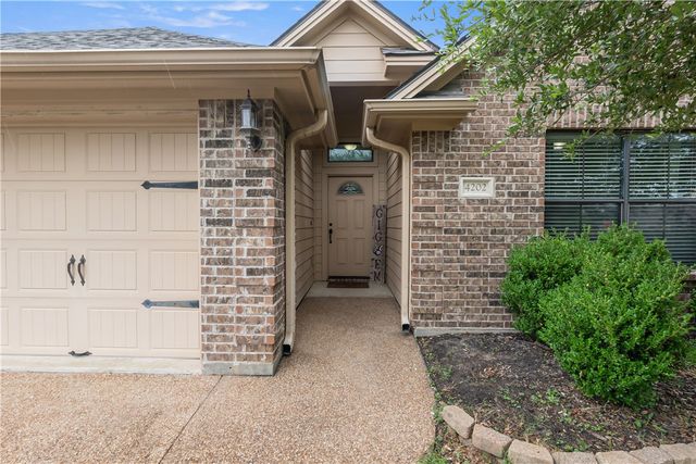 4202 Carnes Court S, College Station, TX 77845