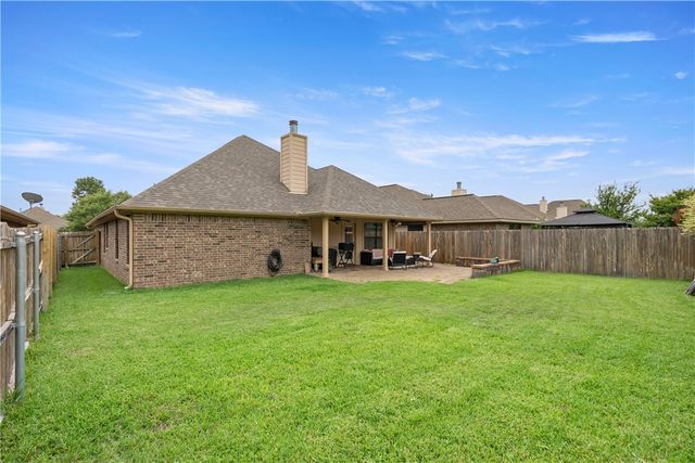 4202 Carnes Court S, College Station, TX 77845